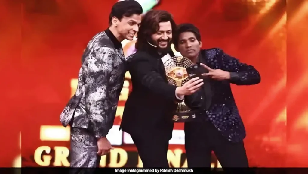 bigg boss marathi 5 winner suraj chavhan 3